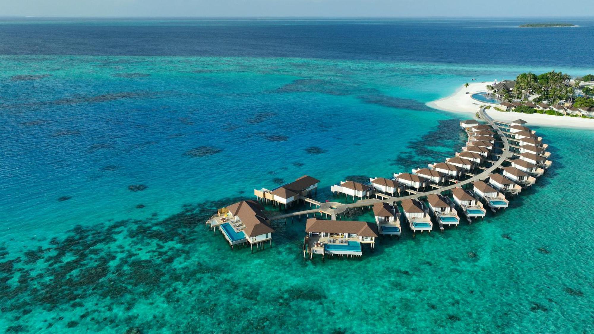 Avani Plus Fares Maldives Resort - 50 Percent Off On Seaplane Transfer For Minimum Stay Of 3 Nights And More For Stays Until 31 October 2025 Kendhoo ภายนอก รูปภาพ
